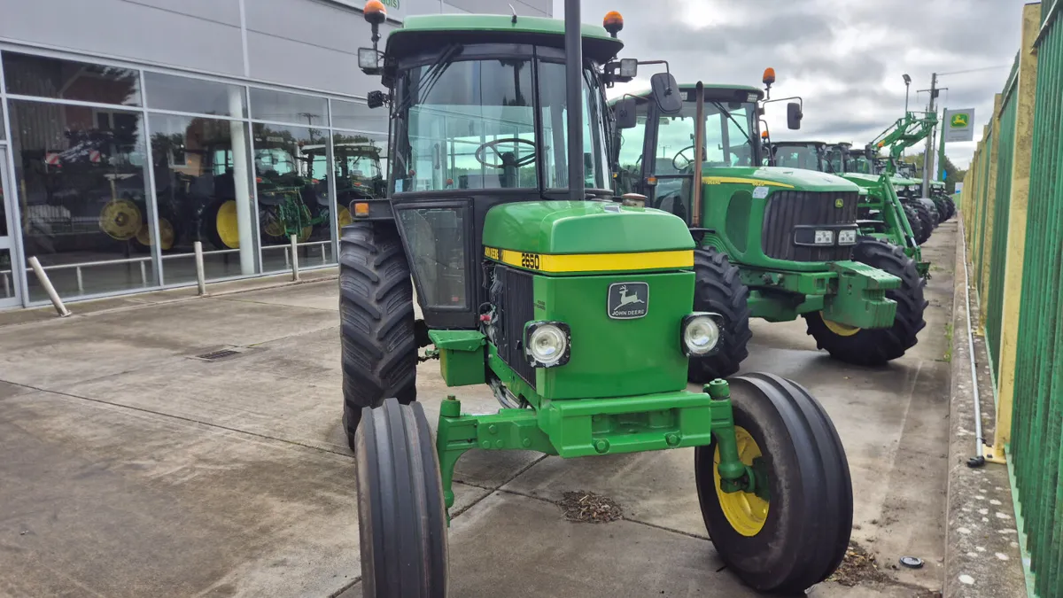 John Deere 2650 1990 - Image 3