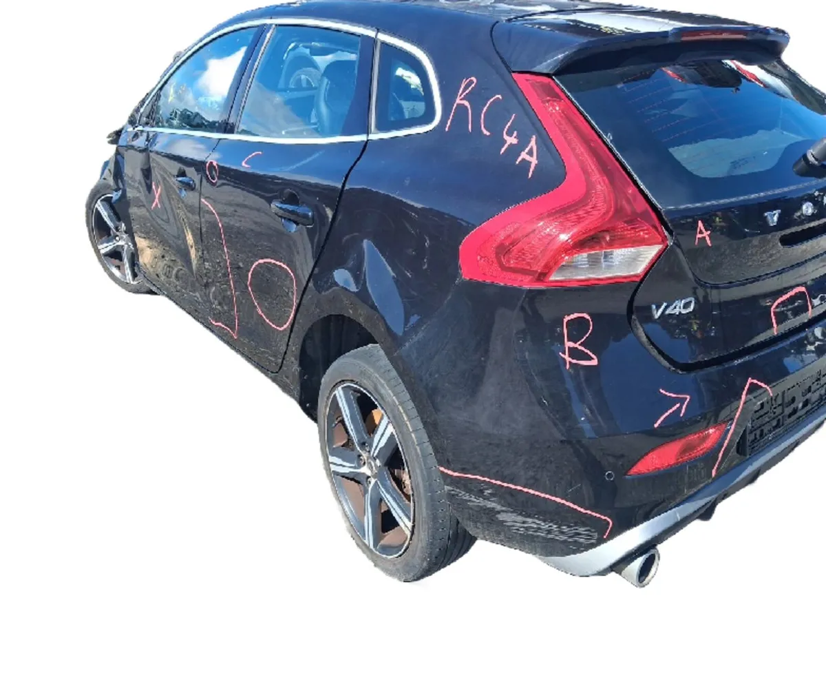 2012-2019 MK2 Volvo V40 For Breaking/Dismantling - Image 4