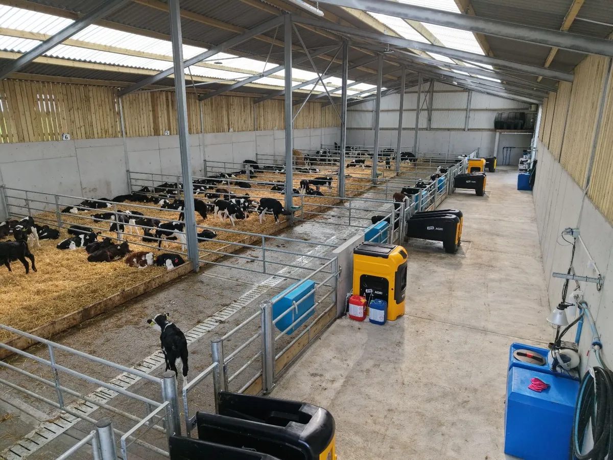 Automatic Calf Feeder - Image 1