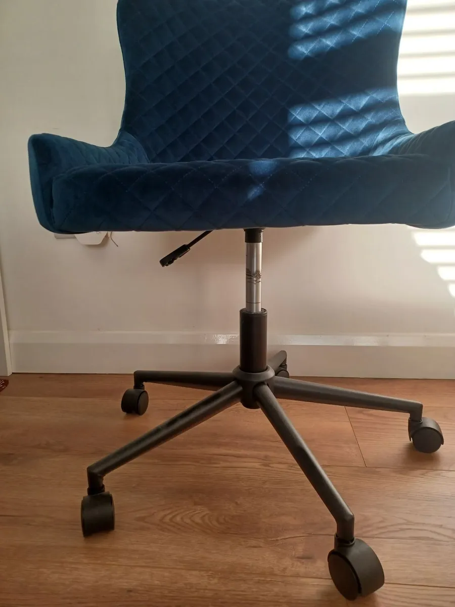 Desk chair - Image 3