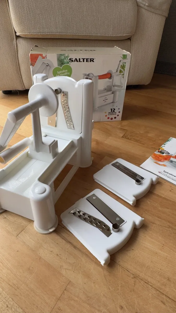 Salter Vegetable Spiralizer – Excellent Condition - Image 3