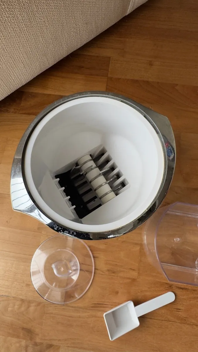 Manual Ice Crusher – Cocktails & Home Bar - Image 3