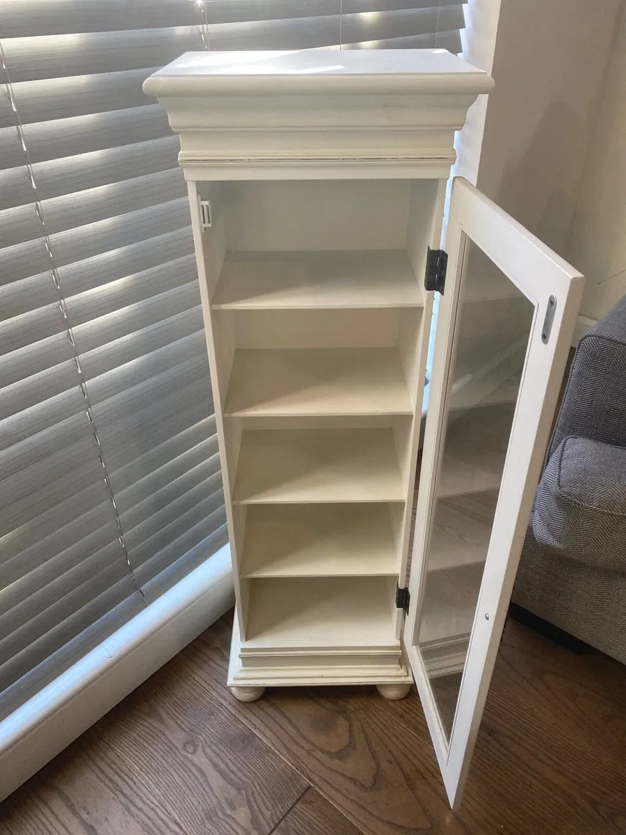 Cabinet - Image 2