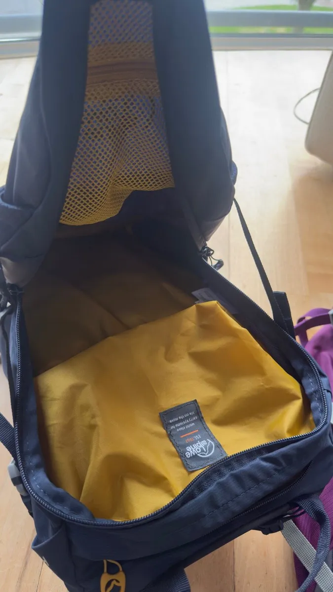 Lowe Alpine Active 18L Hiking Backpacks - New - Image 3