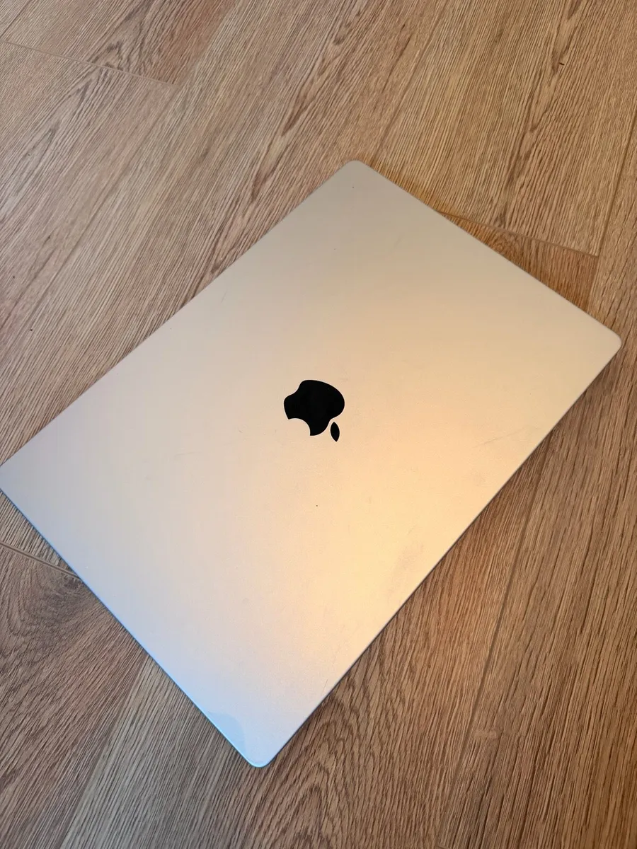 Macbook Pro16” 2021 M1 Max - 32GB RAM - 1 TB SSD - Image 1