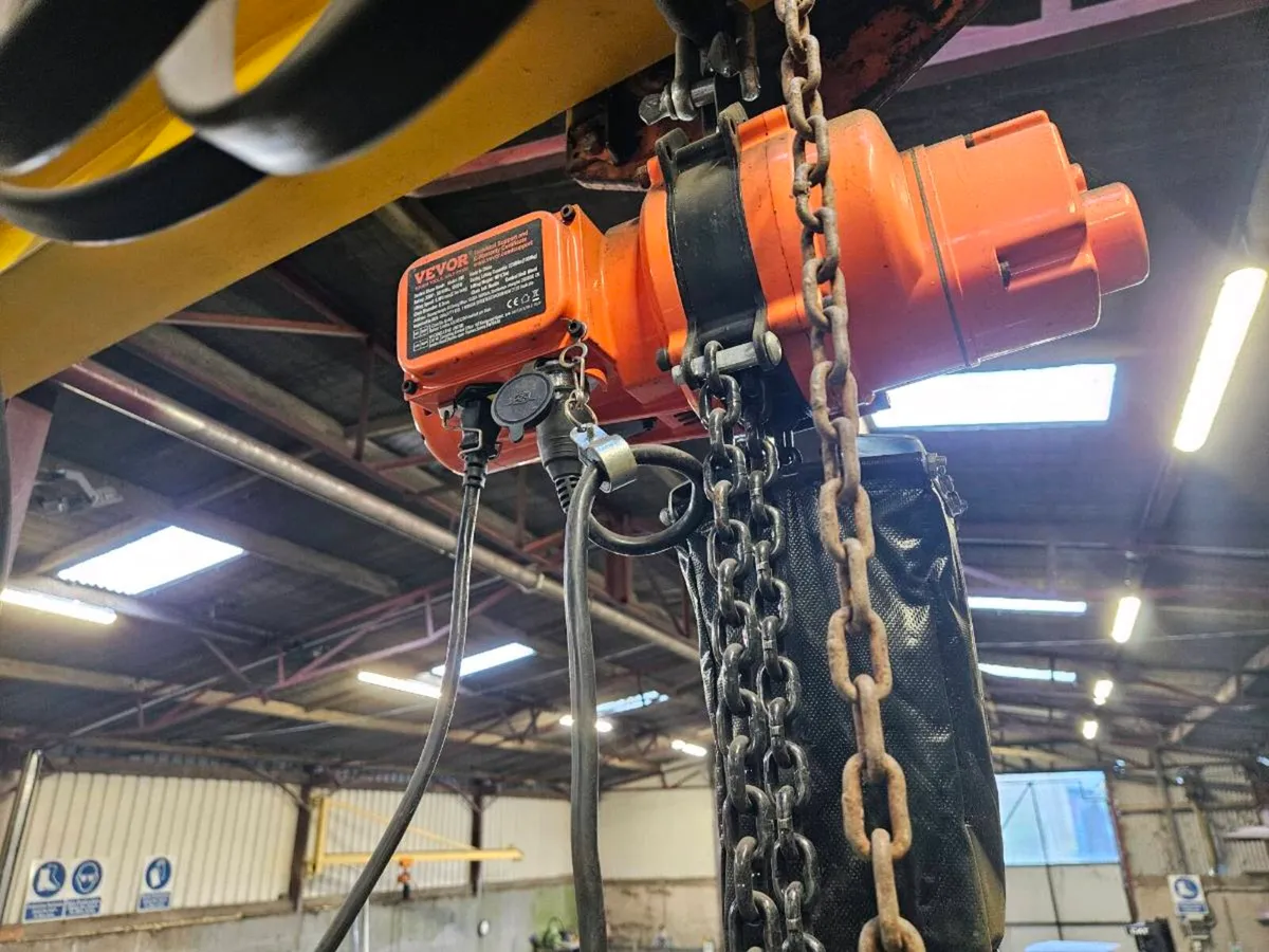 Overhead crane/hoist - Image 1