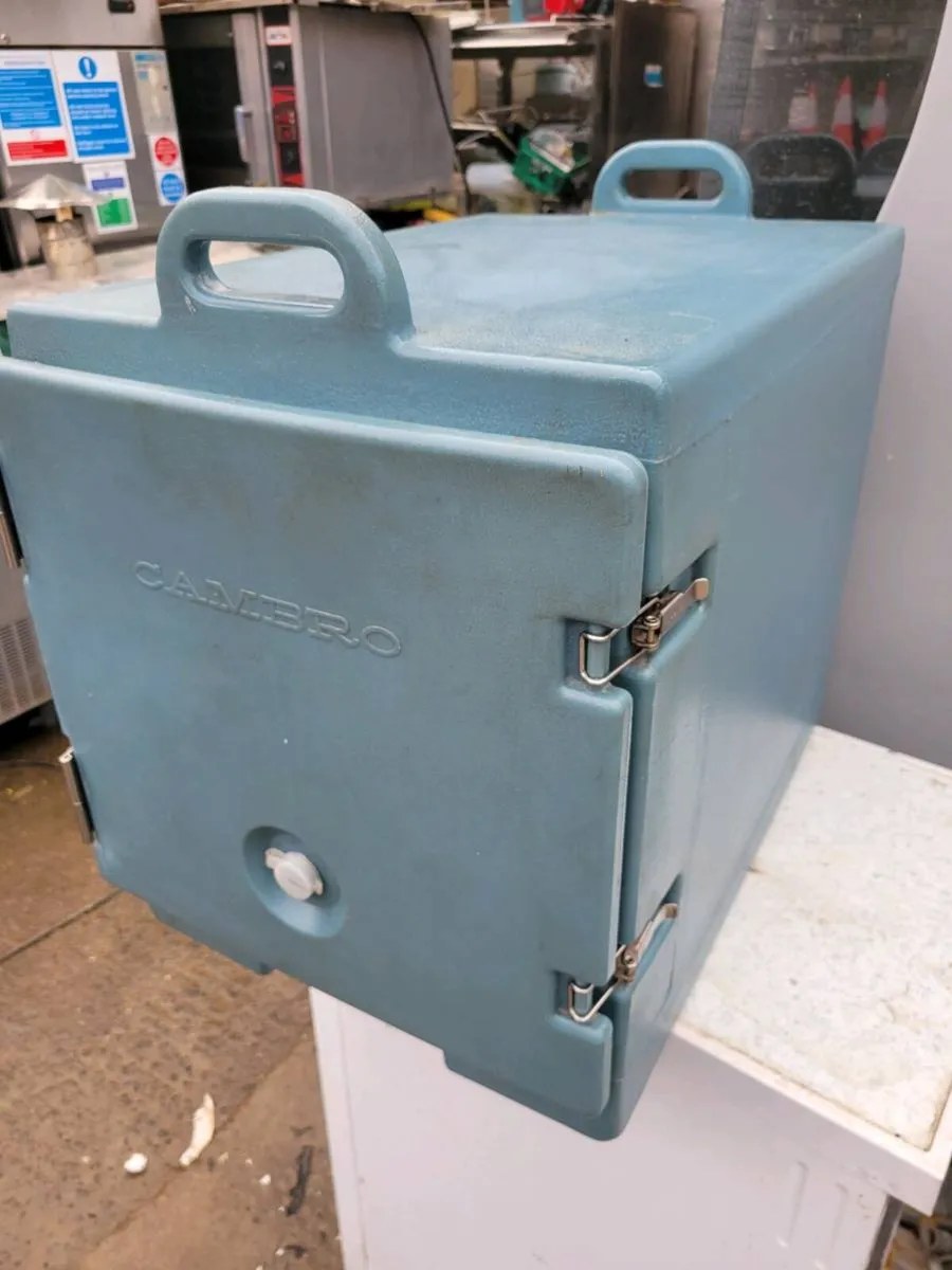 Food Insulated Box CAMBRO - Image 1