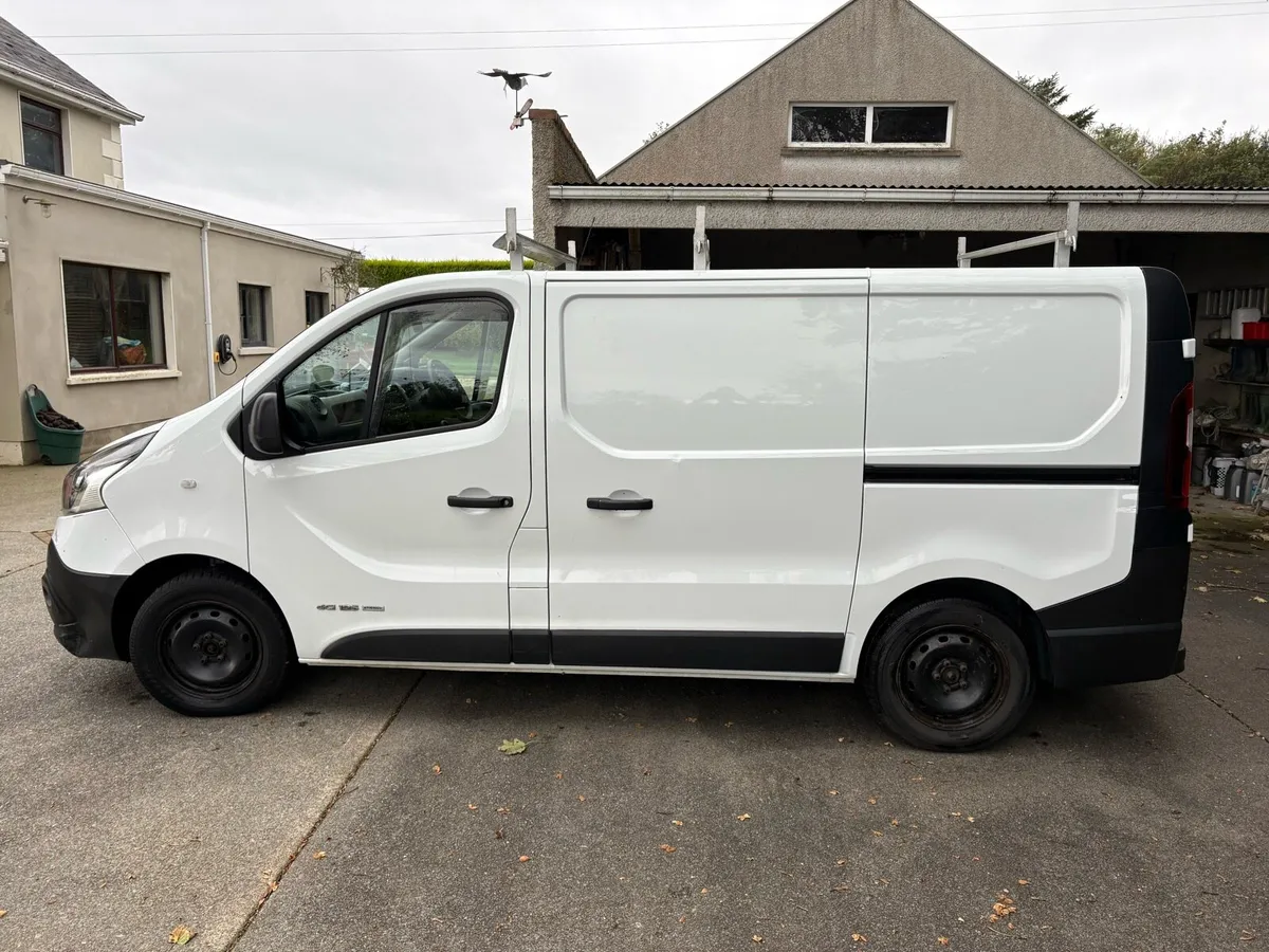 2017 Renault Trafic 1.6 dCi Business - 41.6k km - Image 2