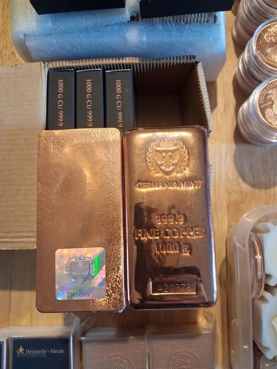 1 kg copper bars and 1 oz rounds - Image 1