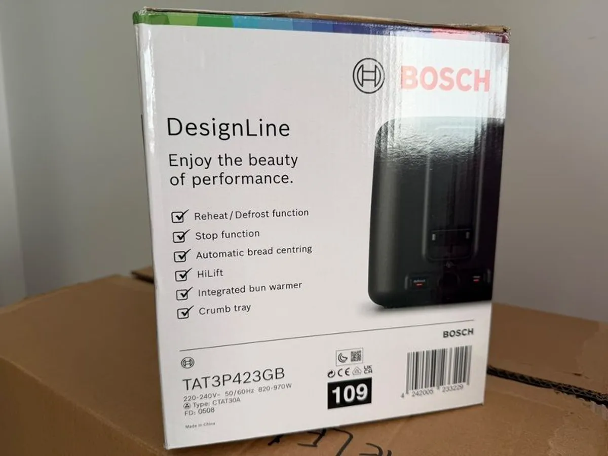 Bosch Kitchen Appliance Bundle 2 Kettles 2 Toasters and 2 Tassimo Coffee Machines - Image 3