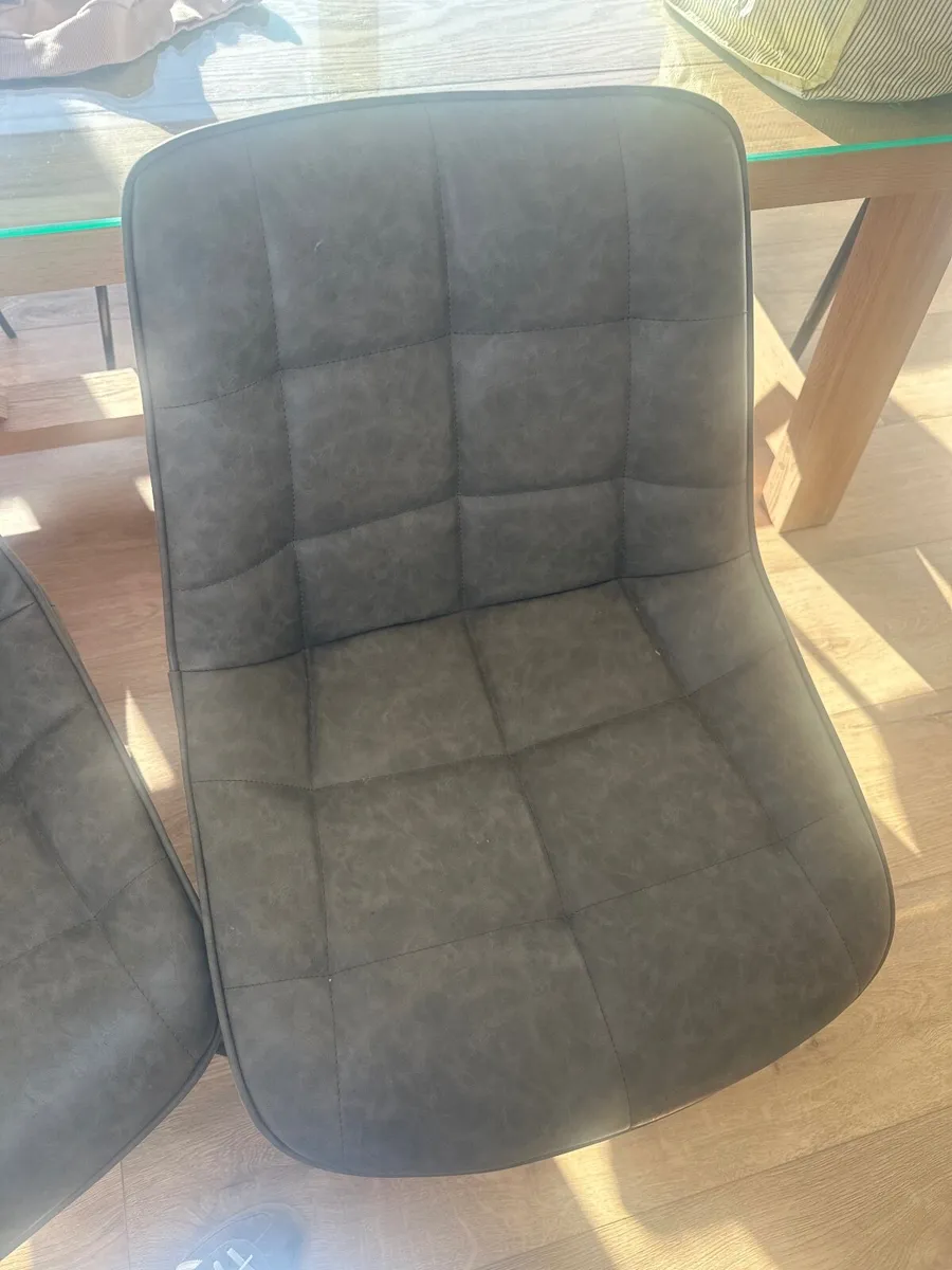 Kitchen chairs - Image 3