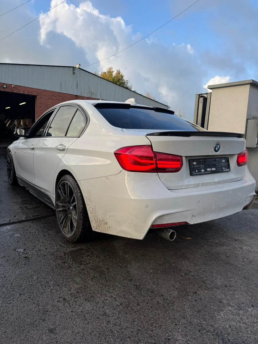 2017 BMW F30 318d M-Sport - Image 3