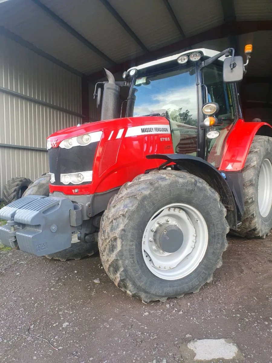Massey 6716 - Image 1