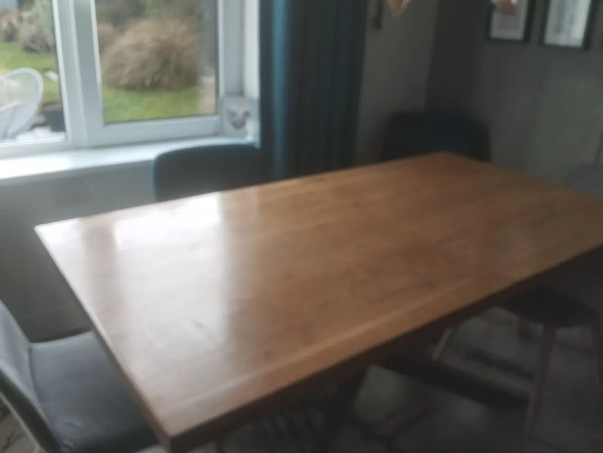 Extending dining  table - Image 2