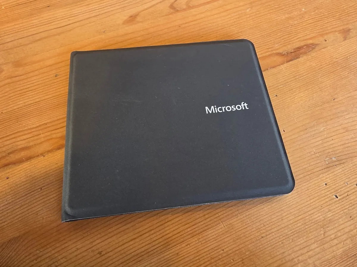 Microsoft Universal Foldable Keyboard - Bluetooth - Image 2