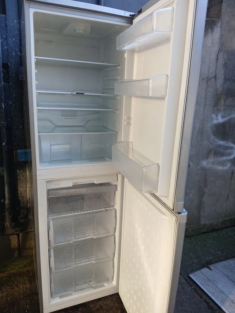 G FRIDGE FREEZER FOR SALE - Image 3