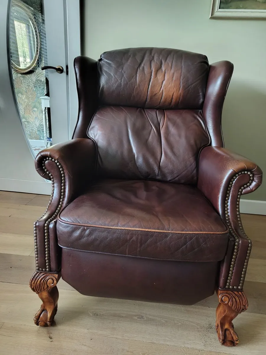 Elegant brown leather full recliner - Image 1
