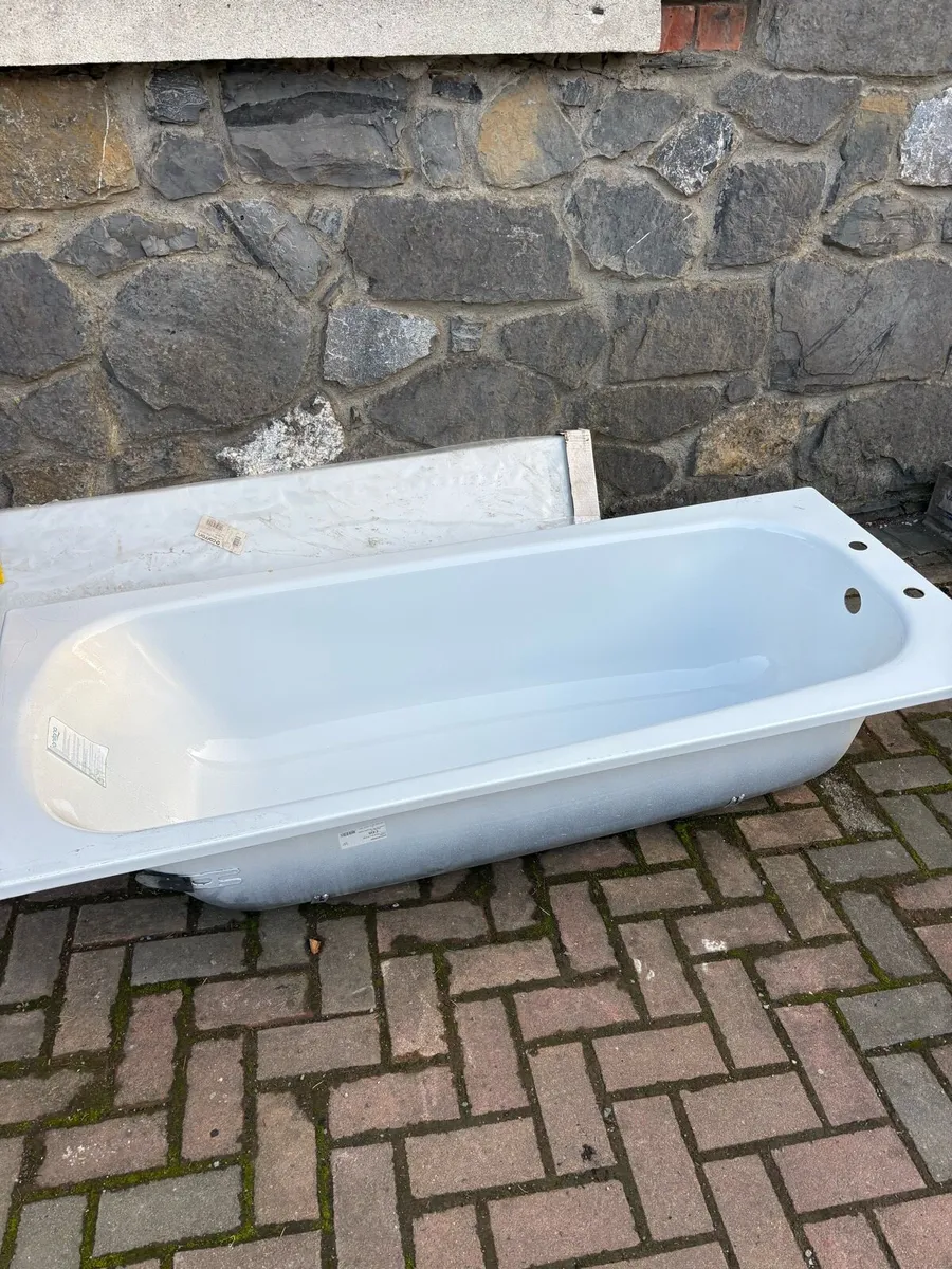 Steel bath with side & legs - Image 1