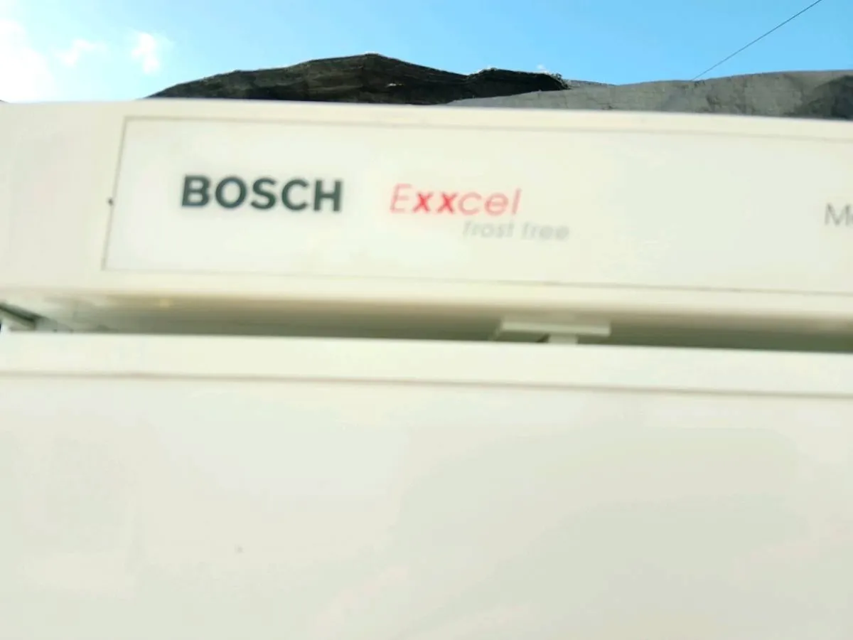 Bosch fridge freezer - Image 3
