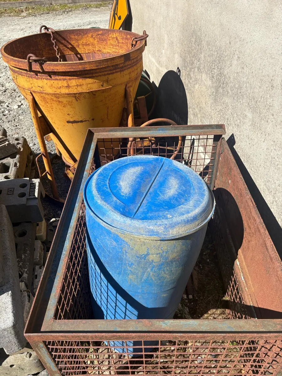Steel storage cage with access - Image 4