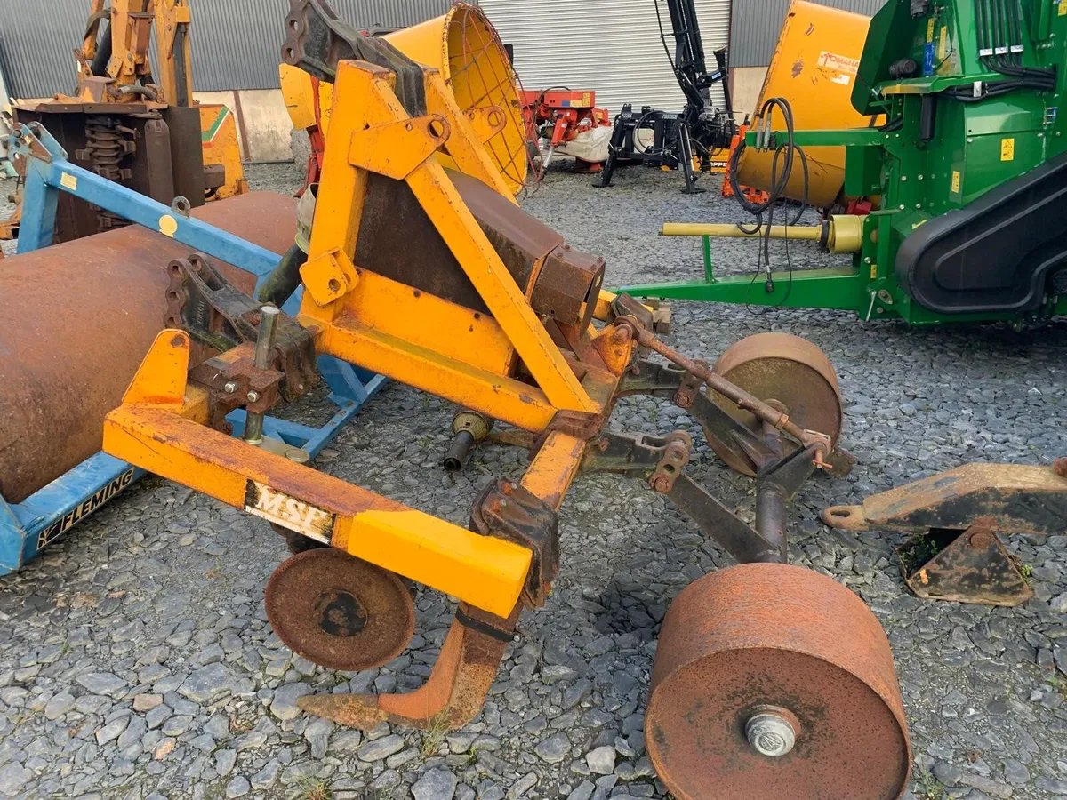 MCCONNEL 2 LEG GRASSLAND SHAKERATOR - Image 3