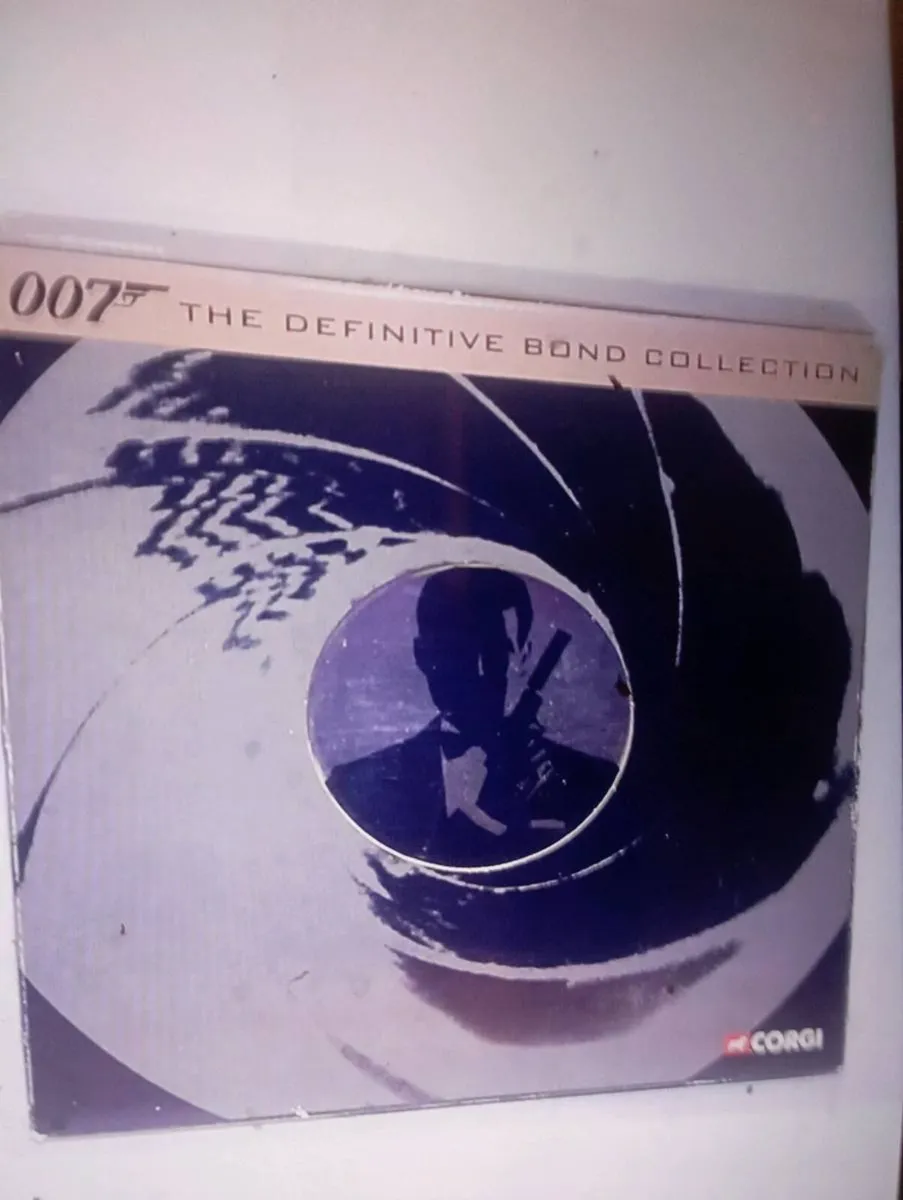 JAMES BOND OO7  CORGI THE DEFINIITIV  COLLECTION - Image 4
