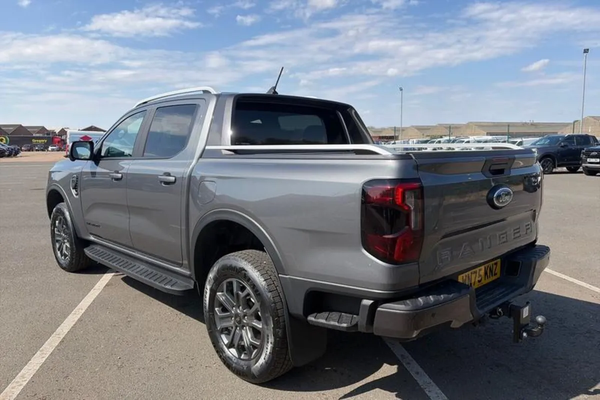 Ford Ranger Wildtrak AUTO 2.0 EcoBlue 205ps 4x4 Do - Image 2
