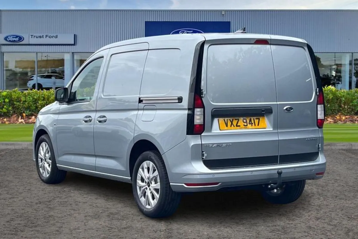 Ford Transit Connect 220 Limited L1 SWB 2.0 EcoBlu - Image 2