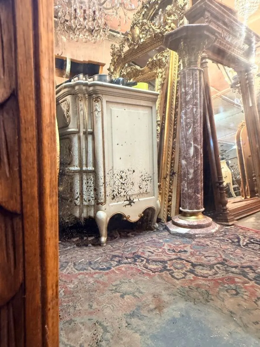 Late 19th Century Belgian Gothic Carved Oak Beveled Mirror - Image 4