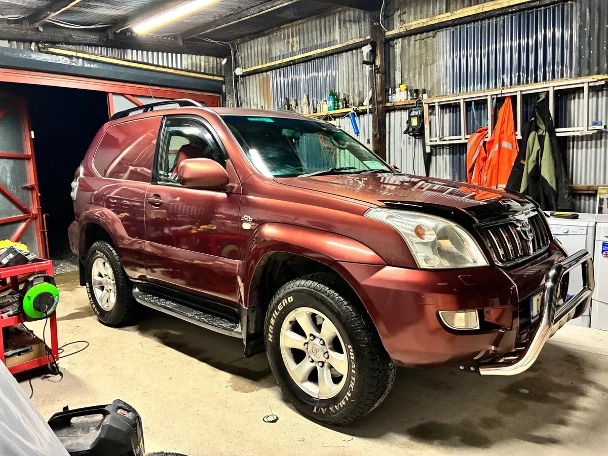 Toyota Land Cruiser 2004 - Image 3
