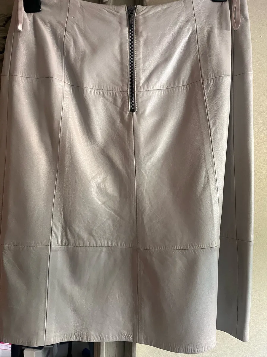 Autograph soft pale grey leather skirt - Image 2