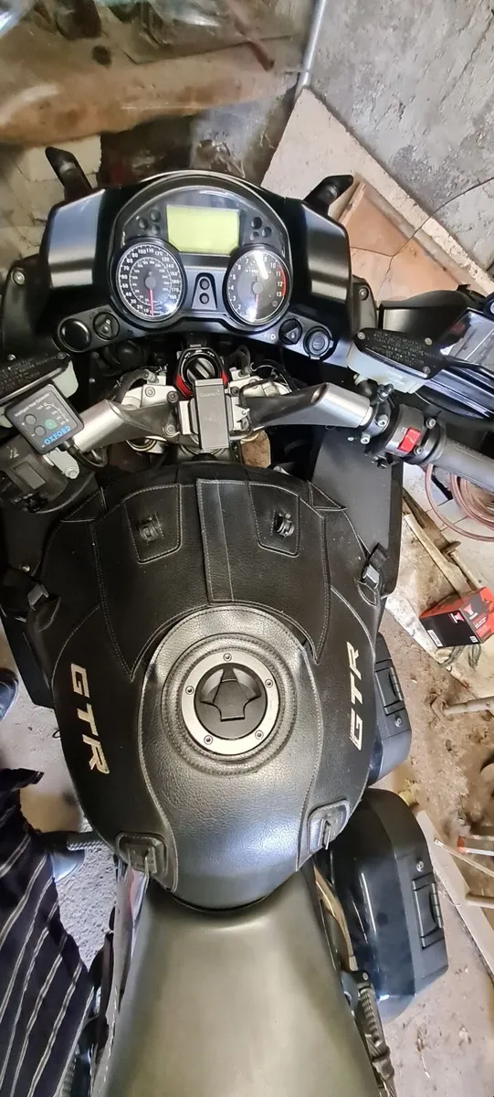 Kawasaki GTR 1400. Year 2009 - Image 3