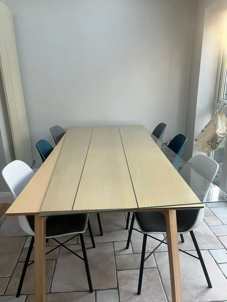 Dining table & six chairs - Image 3