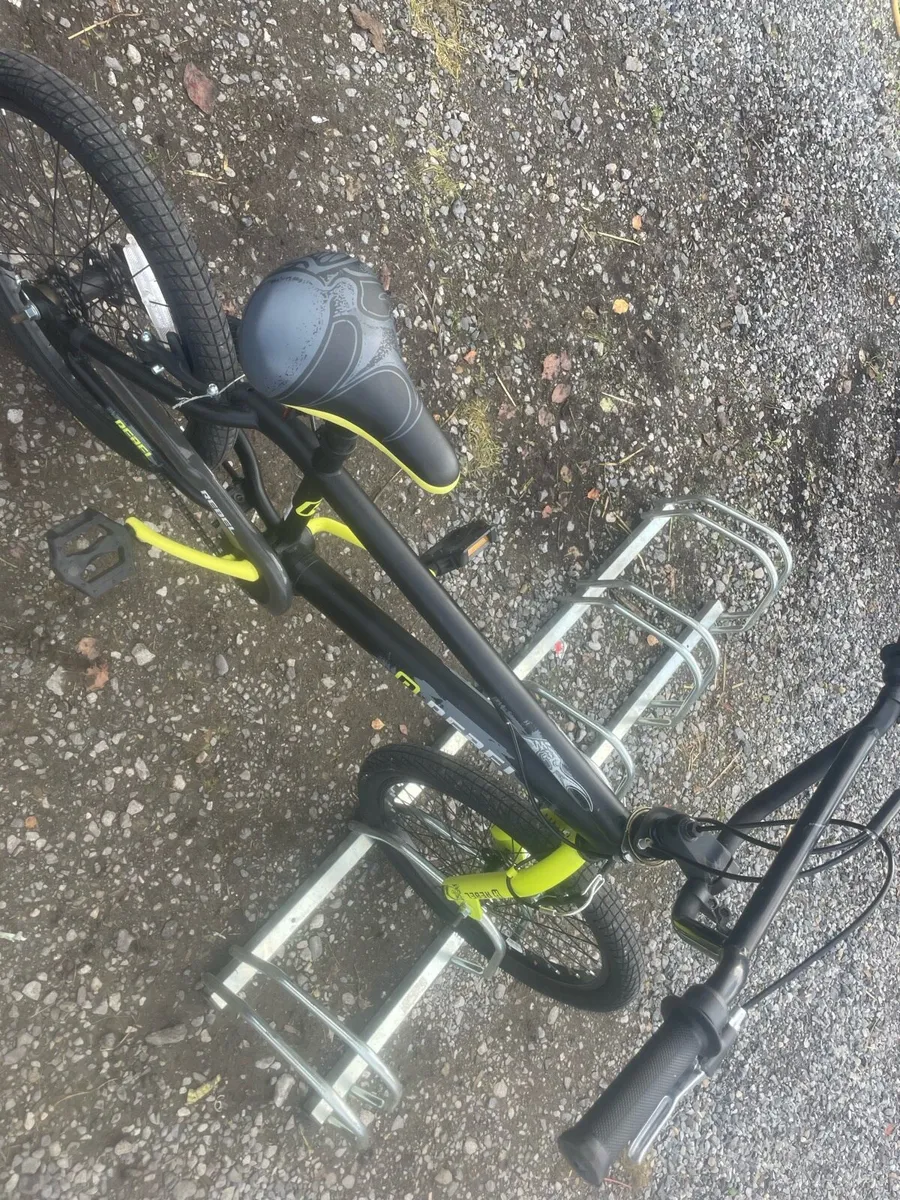 Bmx style stunt bike - Image 1