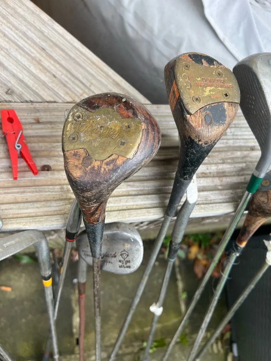 Left hand vintage golf clubs - Image 4