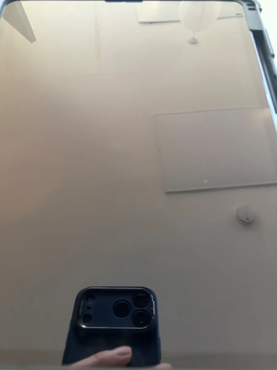 iPad Pro 12.9 256gb 6th generation - Image 3