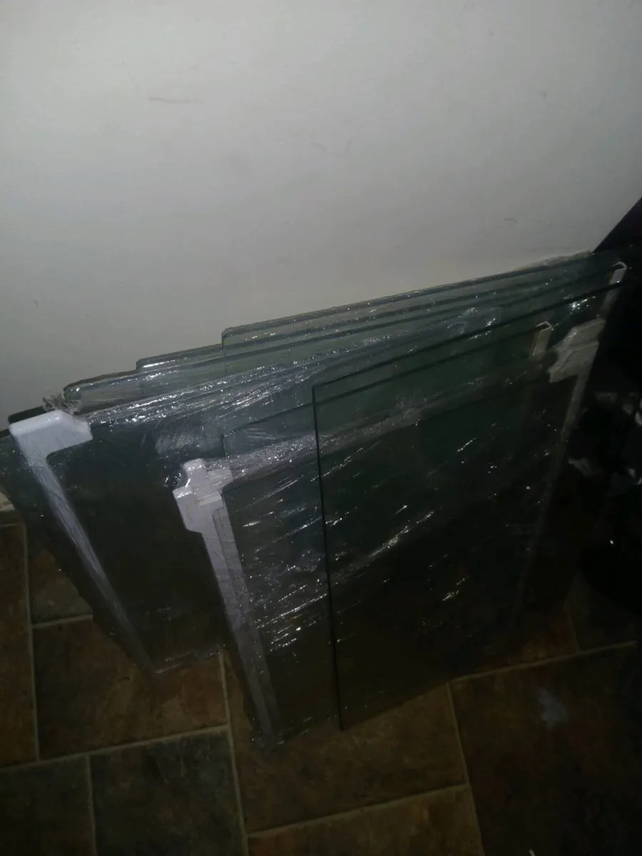 fridge shelves - Image 1