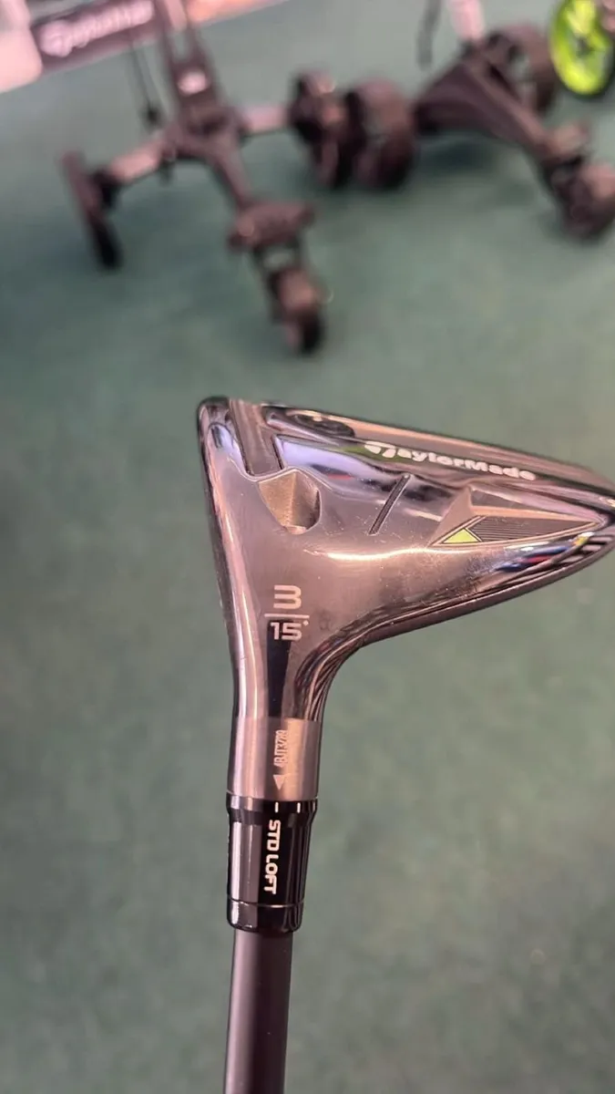 AS NEW Taylormade Qi35 LEFT HAND 3 wood Reg €225 - Image 2