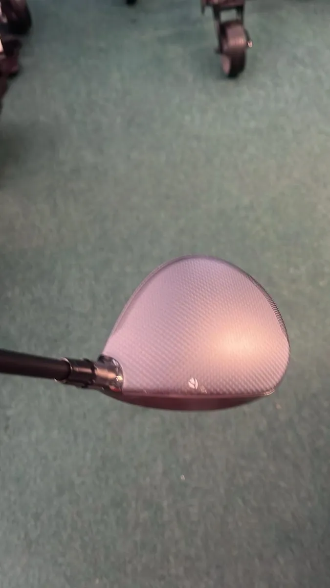 AS NEW Taylormade Qi35 LEFT HAND 3 wood Reg €225 - Image 4