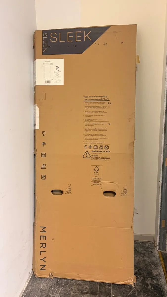 ARYSTO Sleek | Infold Shower Door | New In  Box - Image 2