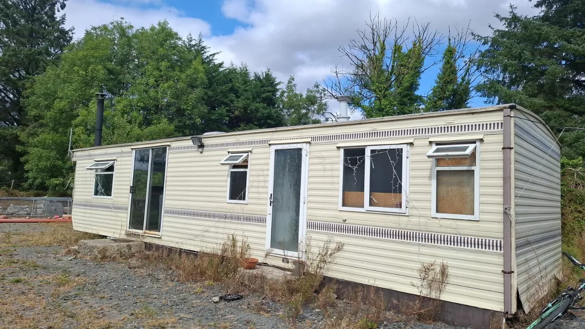 Mobile home - Image 1