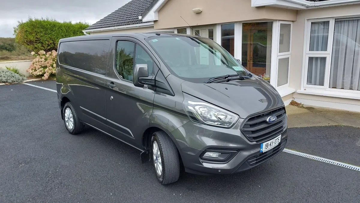 Ford Transit Custom 2.0 TDCI SWB  Trend model 2019 - Image 1