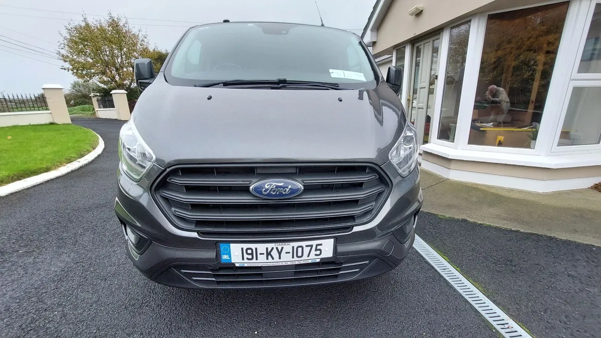 Ford Transit Custom 2.0 TDCI SWB  Trend model 2019 - Image 3