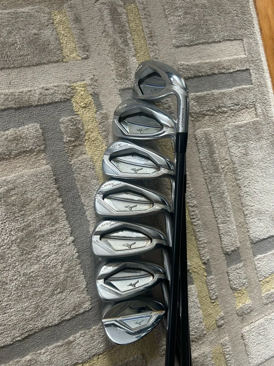 Mizuno JPX 900 Hot Metal Irons - Image 2