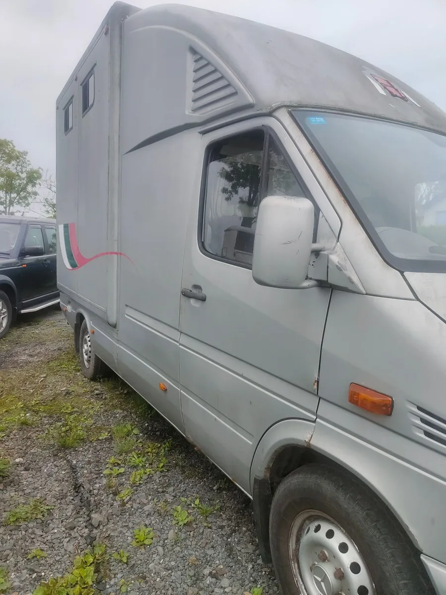 Horse lorry - Image 2