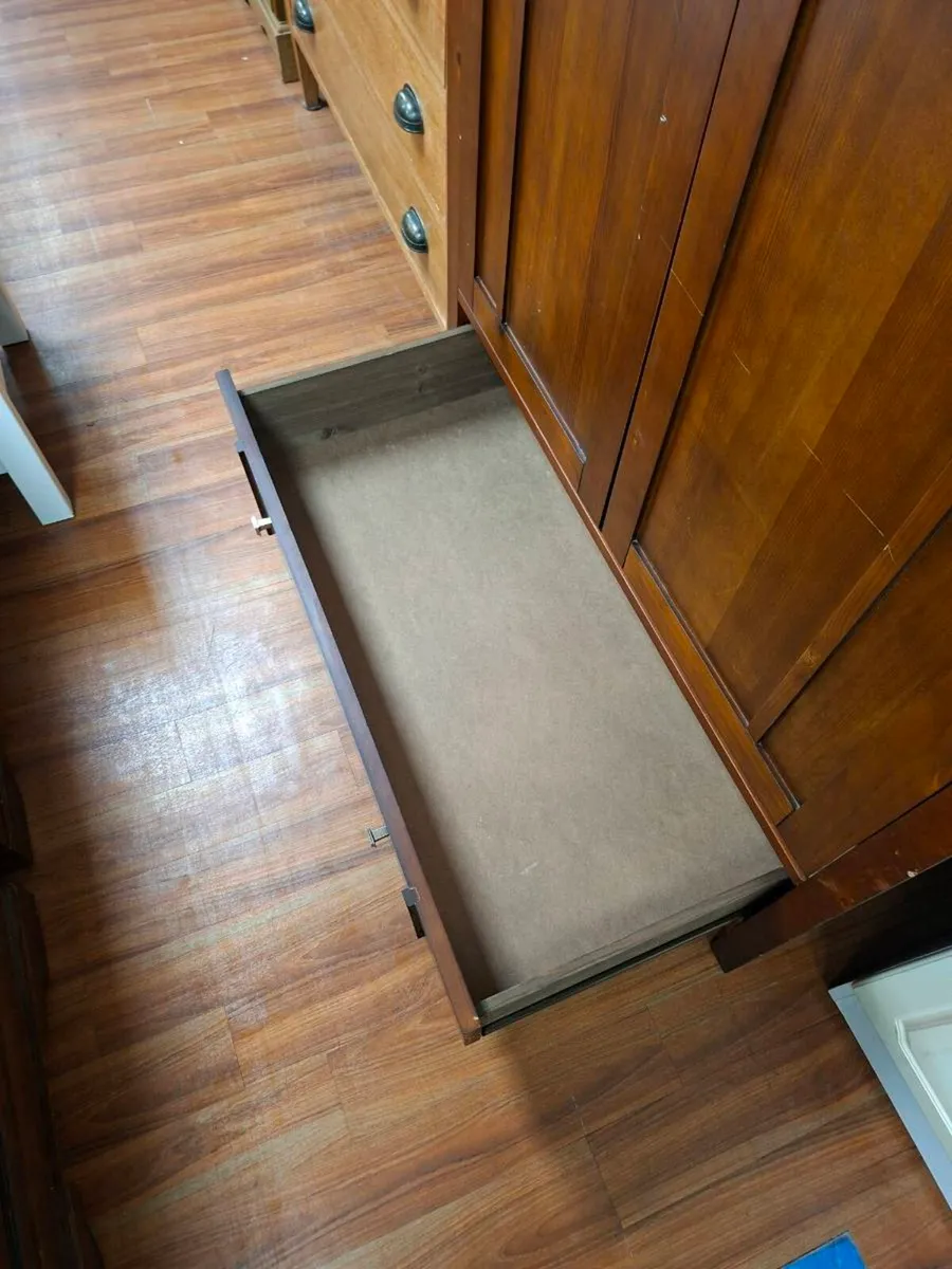 WOODEN WARDROBE 2 DOOR 1 DRAWER - Image 3