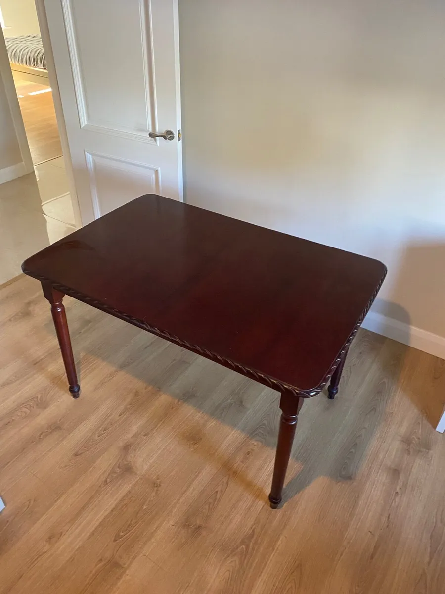 Dining room table - Image 4