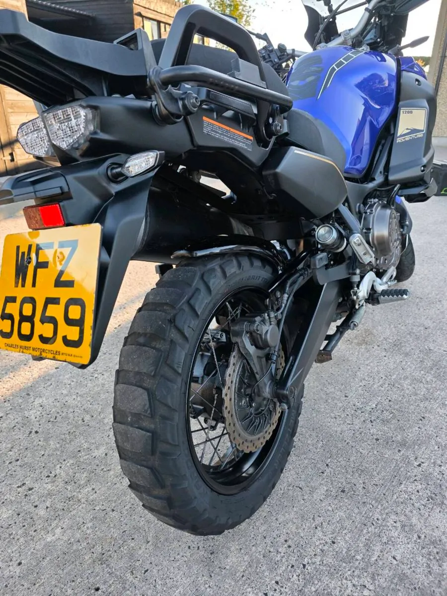 Motorbike - Image 4