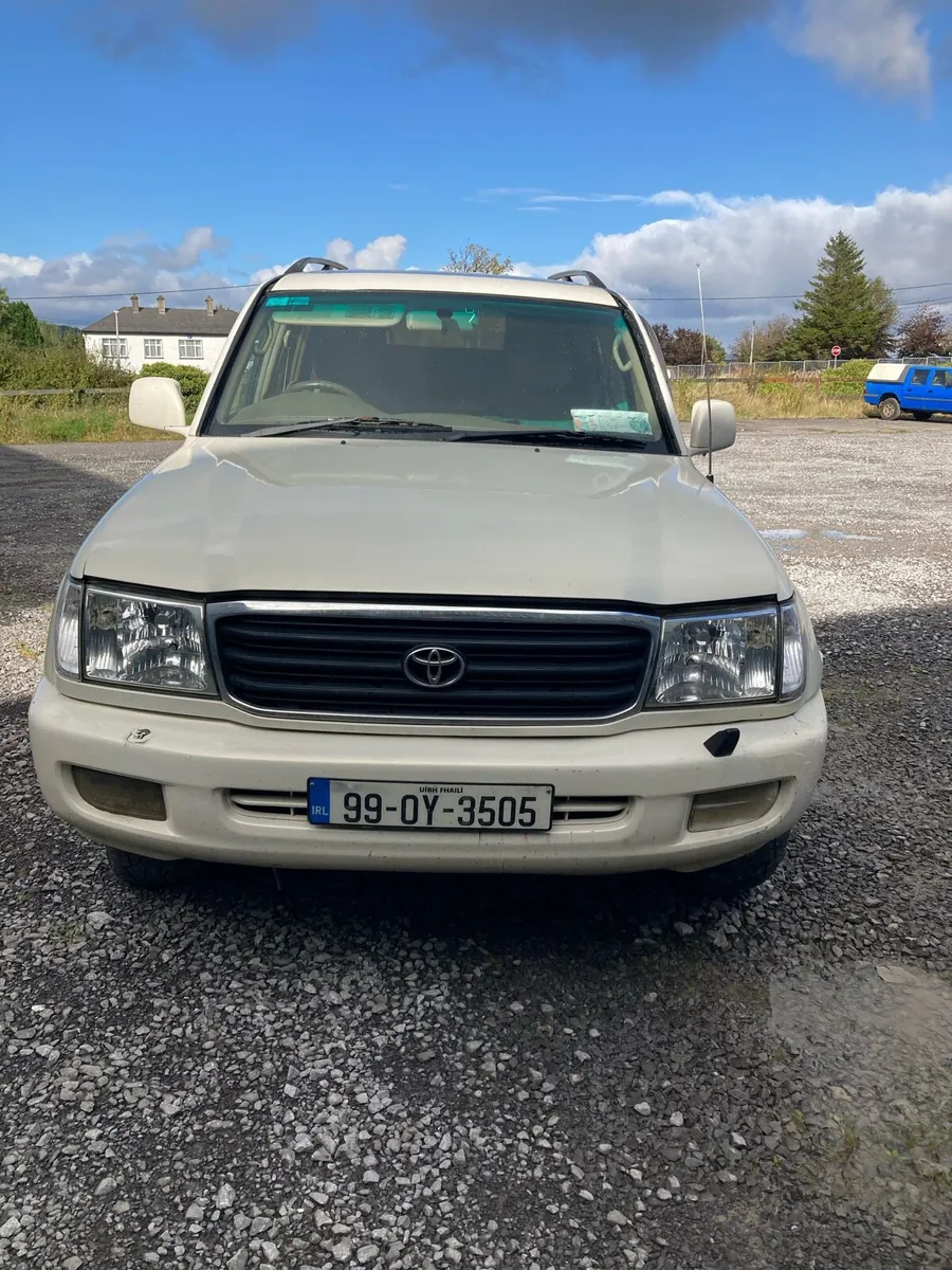 Toyota landcruiser Amazon - Image 2