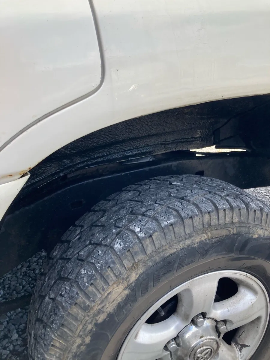 Toyota landcruiser Amazon - Image 4